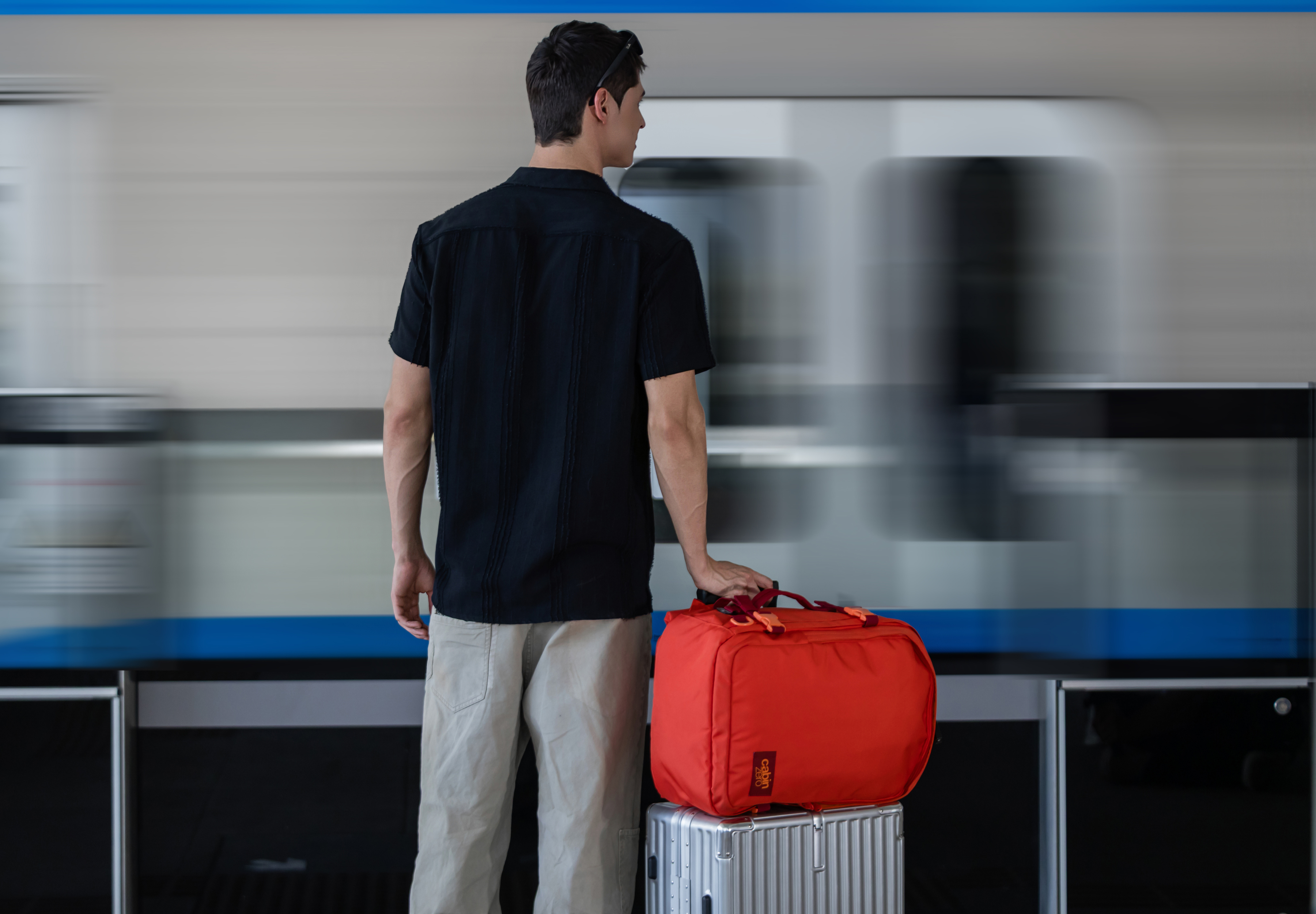 backpack_with_trolley_sleeve.