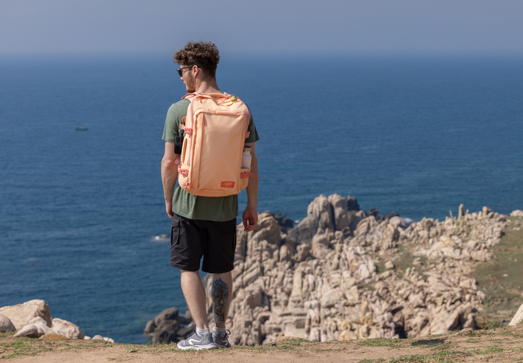 40l-backpack-header.png?v=