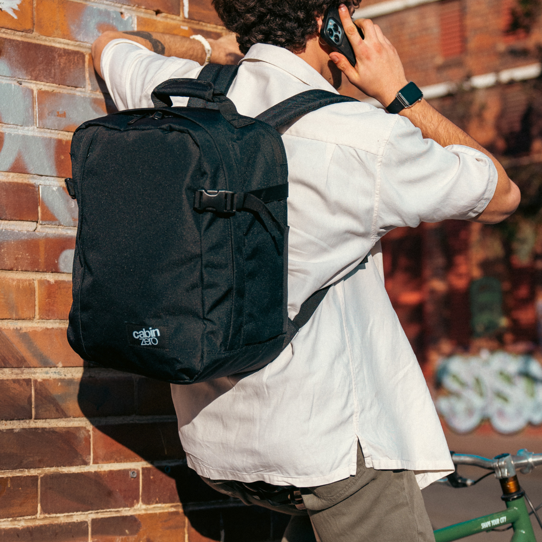 Classic Tech Mochila -  28L Absolute Black