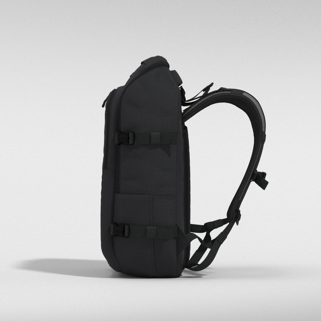 ADV Pro Mochila -  32L Absolute Black