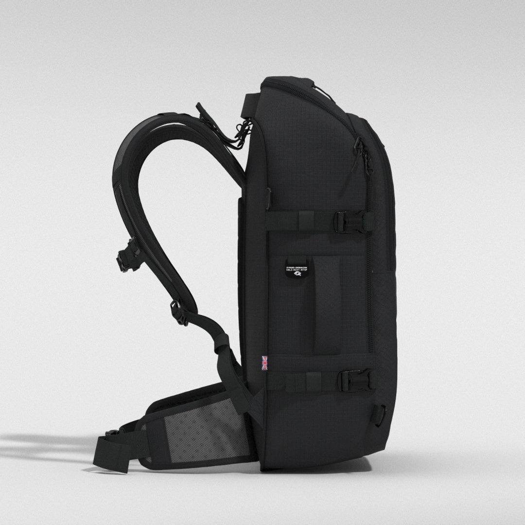 ADV Pro Mochila -  42L Absolute Black