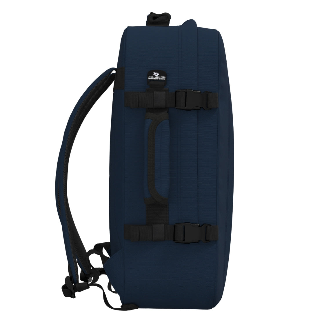 Classic Cabin Backpack 44L Navy