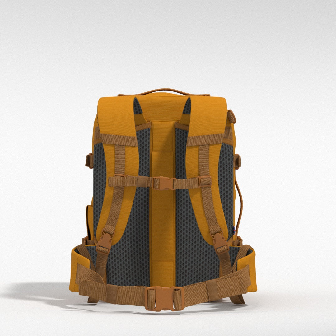 ビオセル Classic Pro Backpack - 32L Orange Chill | CABINZERO