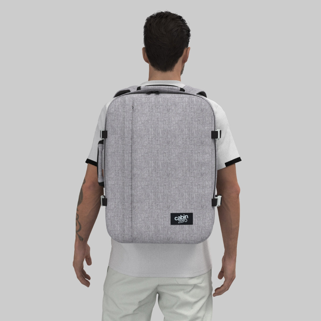 Classic Cabin Backpack 44L Ice Grey