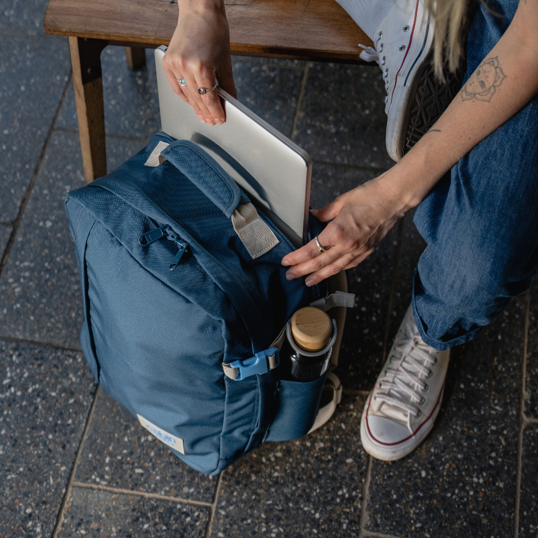 cabinzero classic 28l travel laptop backpack Classic Tech Backpack 28L